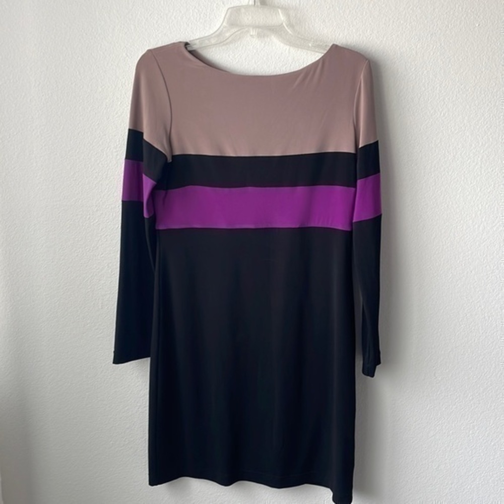 Donna Morgan dress size 10 P fitted stretch dress